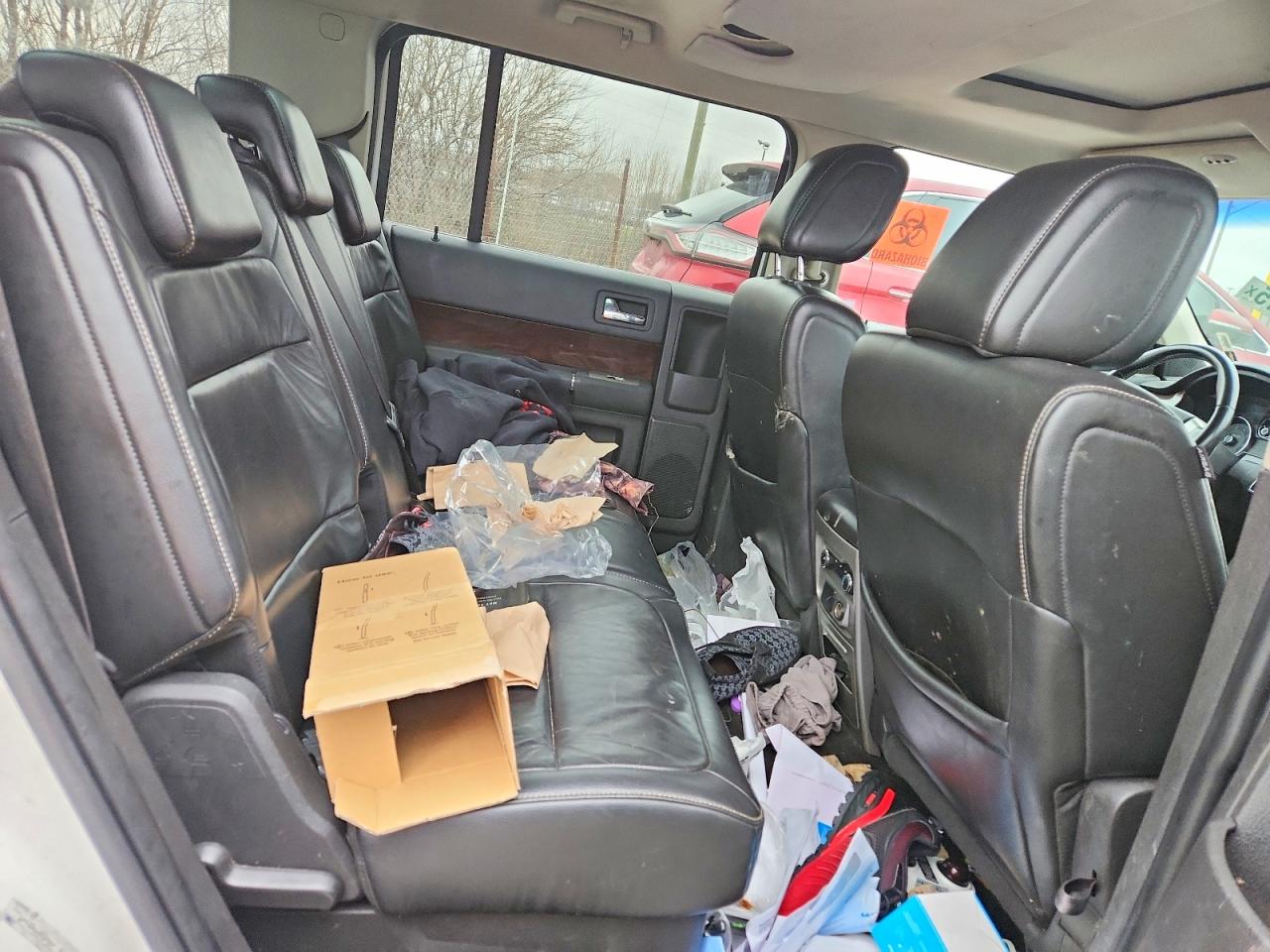 2009 Ford Flex VIN 2FMEK62CX9BA19849 photo 11