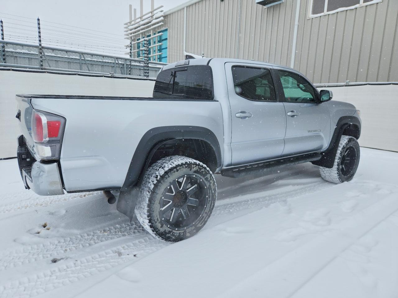 2022 Toyota Tacoma sr VIN 3TYCZ5ANXNT058071 photo 3