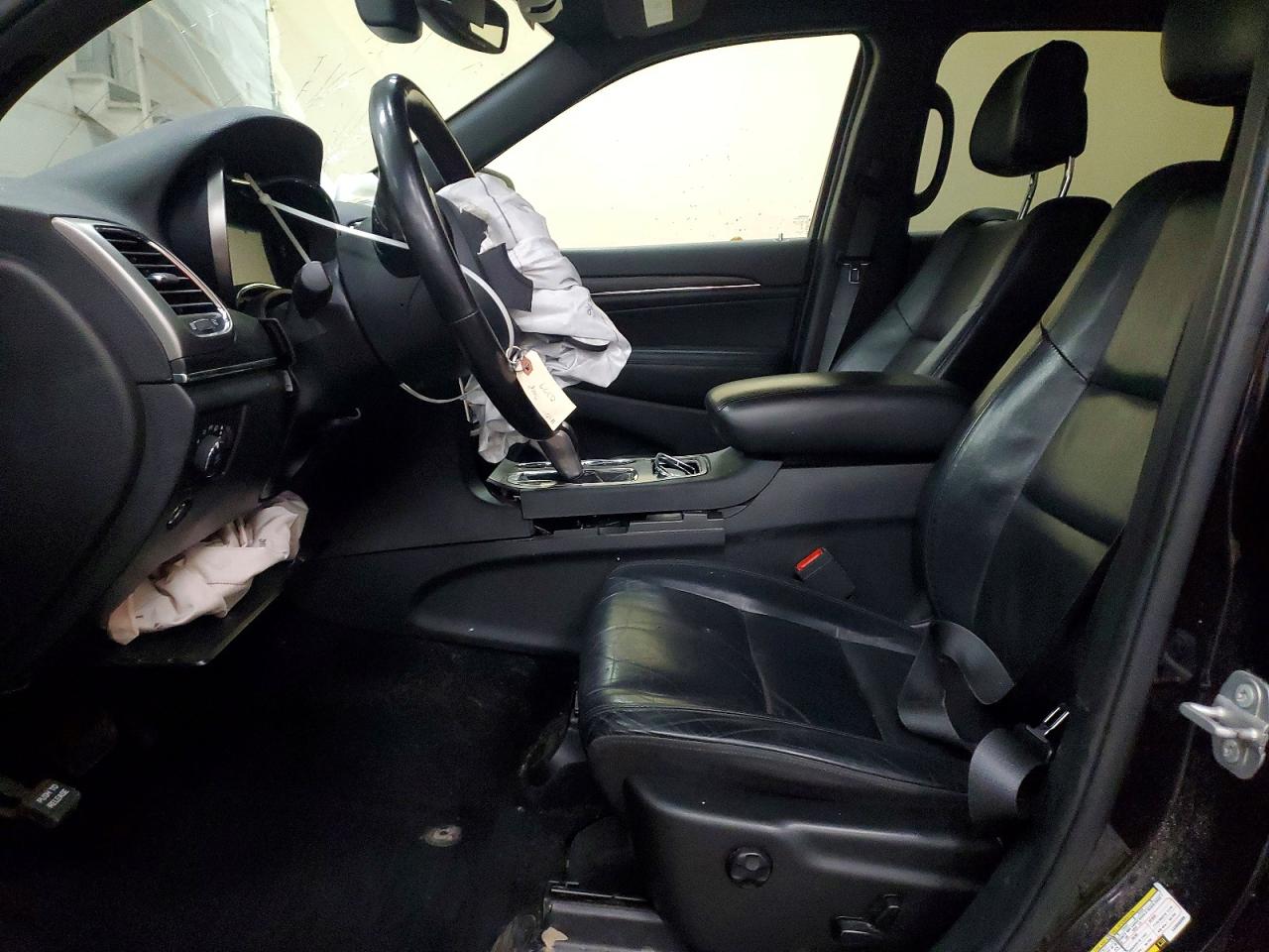 2020 Jeep Cherokee VIN 1C4RJFBG1LC350399 photo 7
