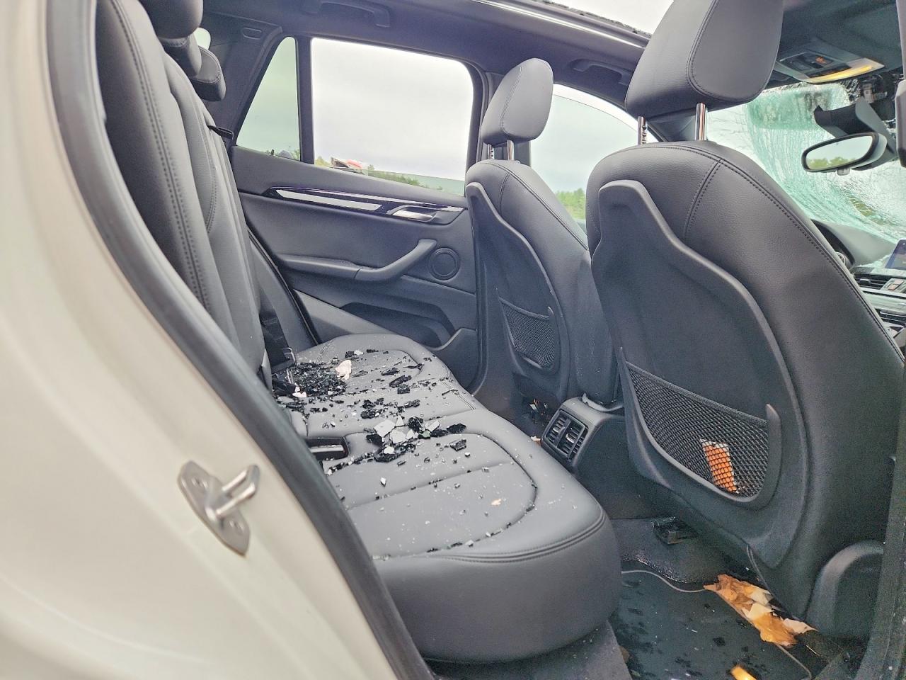 2020 BMW X1 VIN WBXJG9C04L5P22386 photo 10