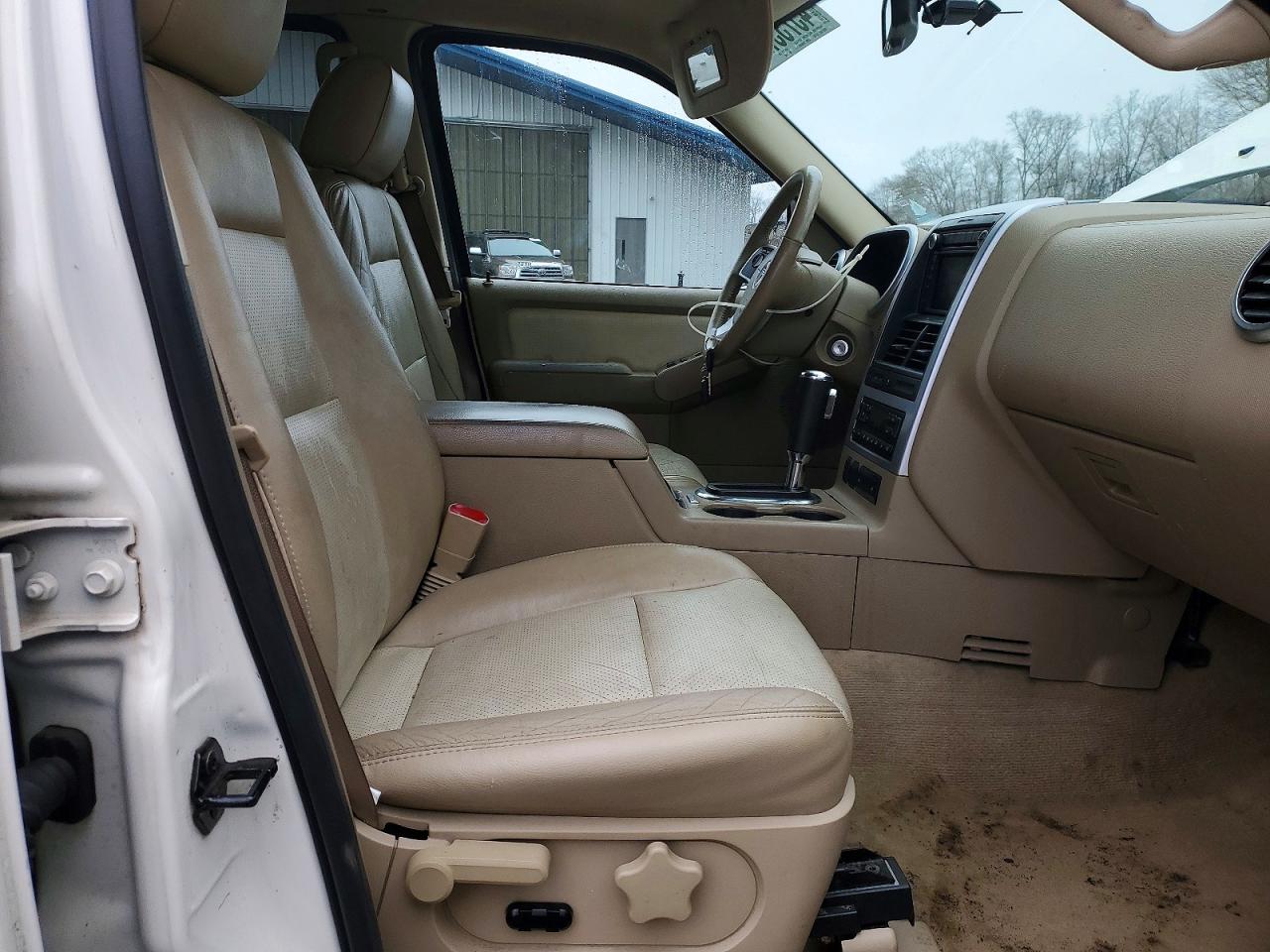 2008 Mercury Mountainer VIN 4M2EU48888UJ15343 photo 7