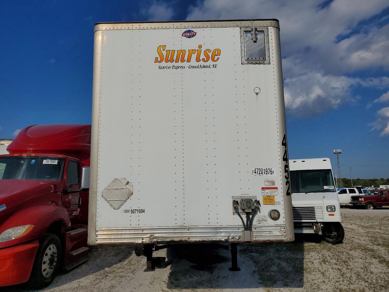 2016 UTILITY Trailer VIN 1UYVS2531GP507104 photo 7