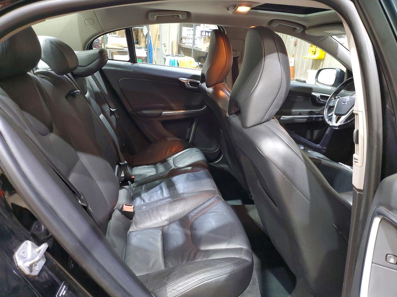2014 Volvo S60 VIN YV1612FS7E2275916 photo 10
