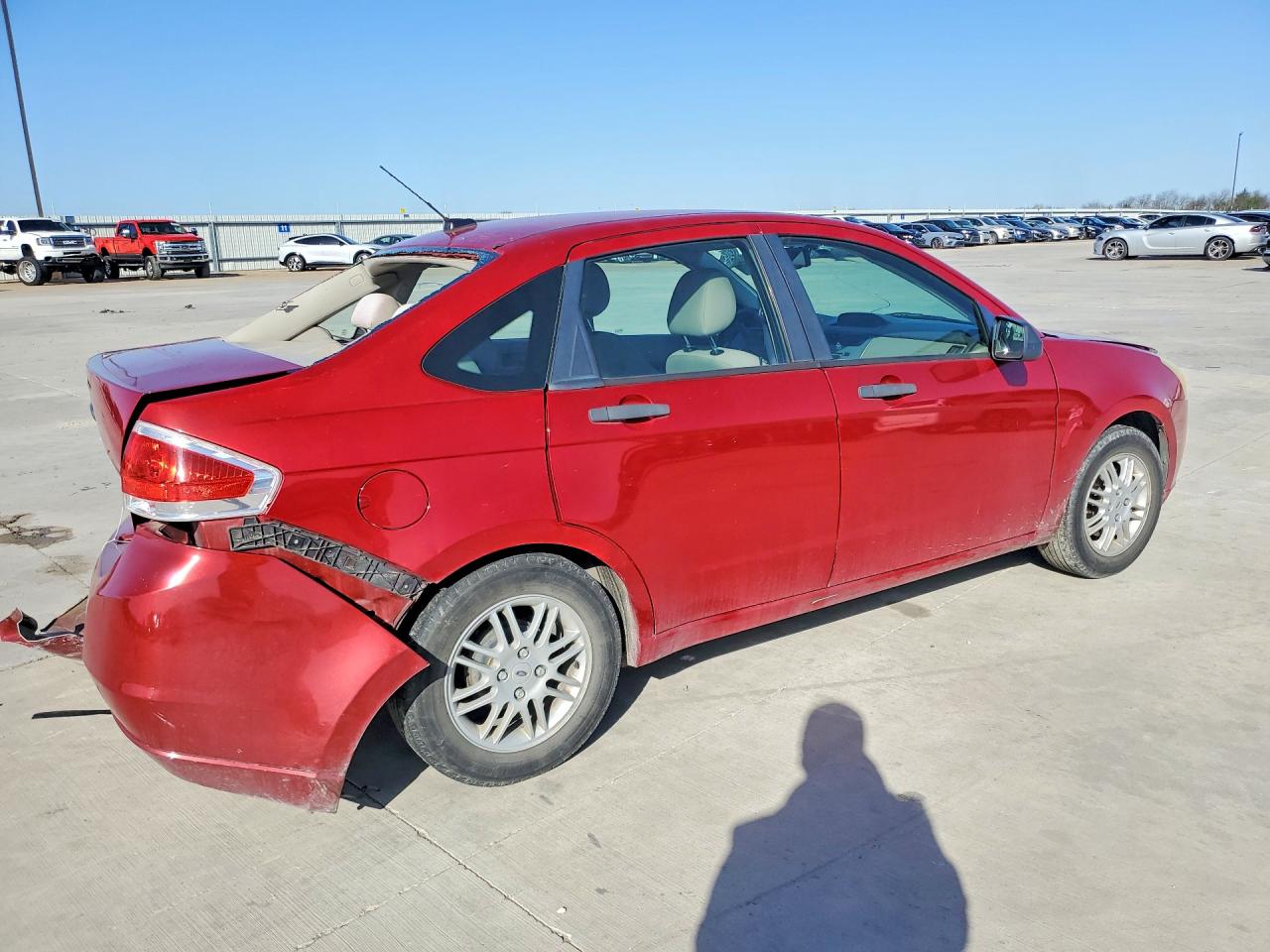 2010 Ford All models VIN 1FAHP3FNXAW142752 photo 3