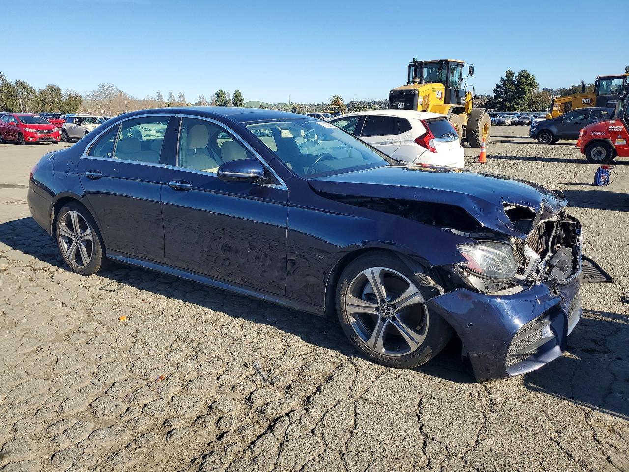 2018 MERCEDES E-class VIN WDDZF4JB9JA383807 photo 4