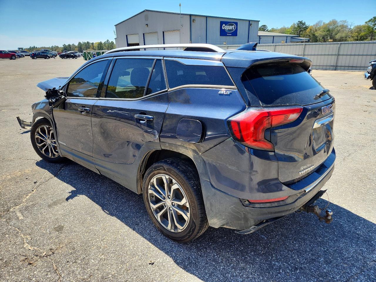 2019 GMC Terrain VIN 3GKALPEX7KL300624 photo 2