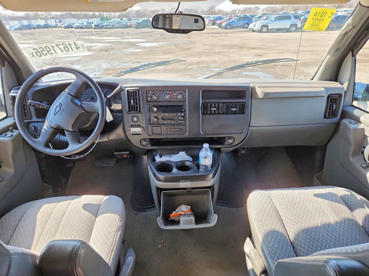 2007 Chevrolet Express VIN 1GNFG15Z371180363 photo 8
