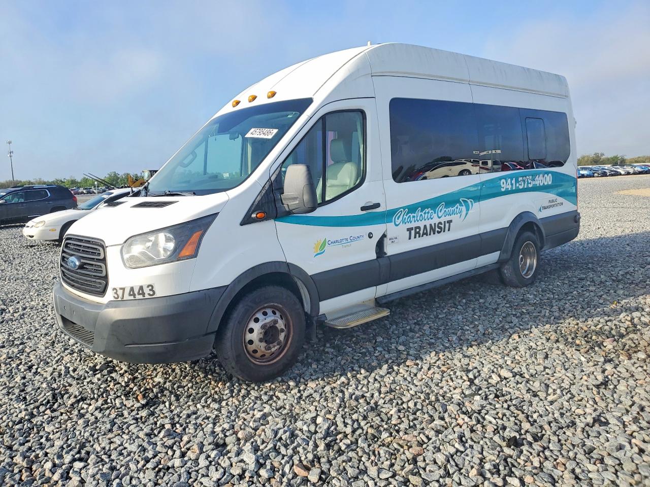 2019 Ford Transit VIN 1FDVU4XV7KKB31559 photo 1