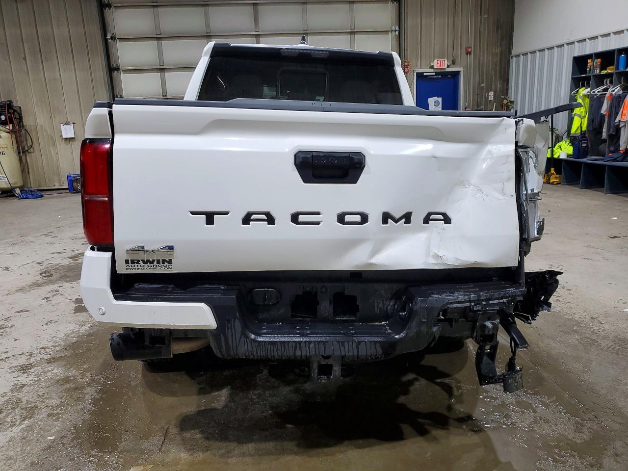 2025 Toyota Tacoma VIN 3TMLB5JN3SM195476 photo 6