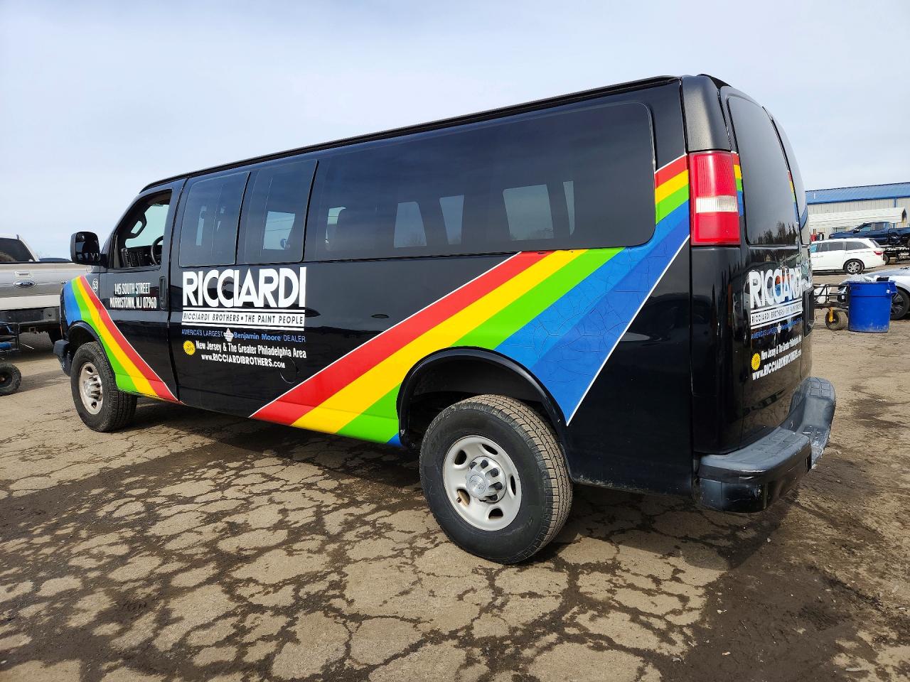 2019 CHEV Express VIN 1GCZGHFG2K1159377 photo 2