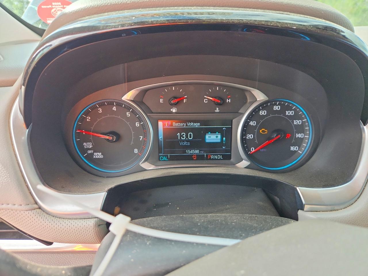 2018 Chev Traverse VIN 1GNEVJKW2JJ245481 photo 9