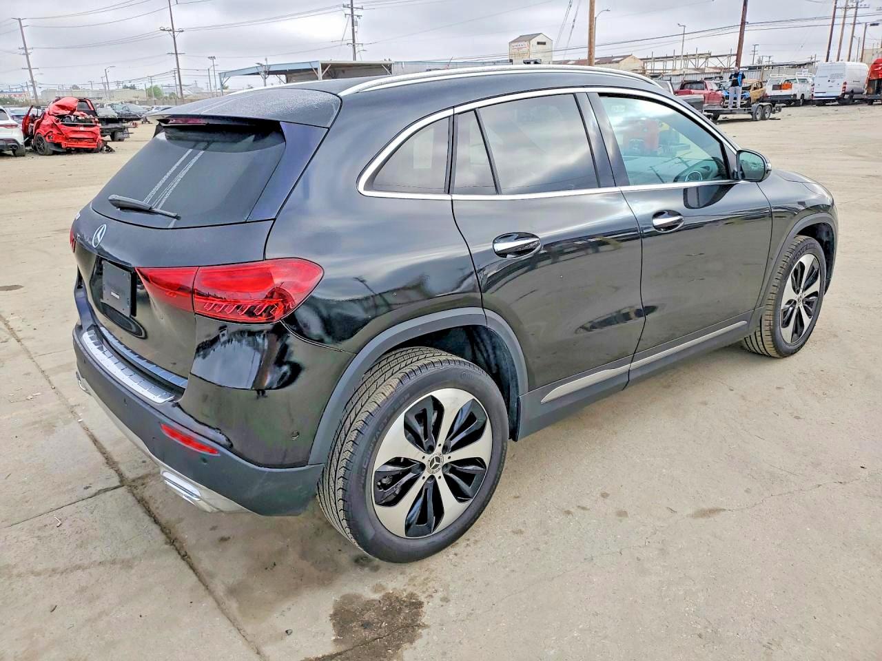 2025 Mercedes Gla-class VIN W1N4N4GBXSJ638117 photo 3