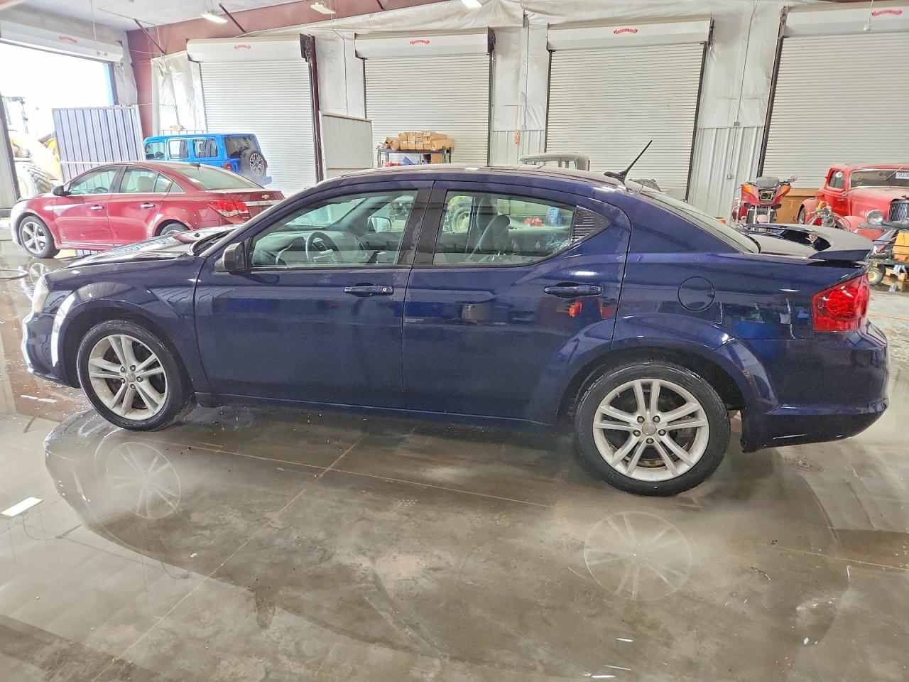2014 Dodge Avenger VIN 1C3CDZAB0EN161002 photo 2