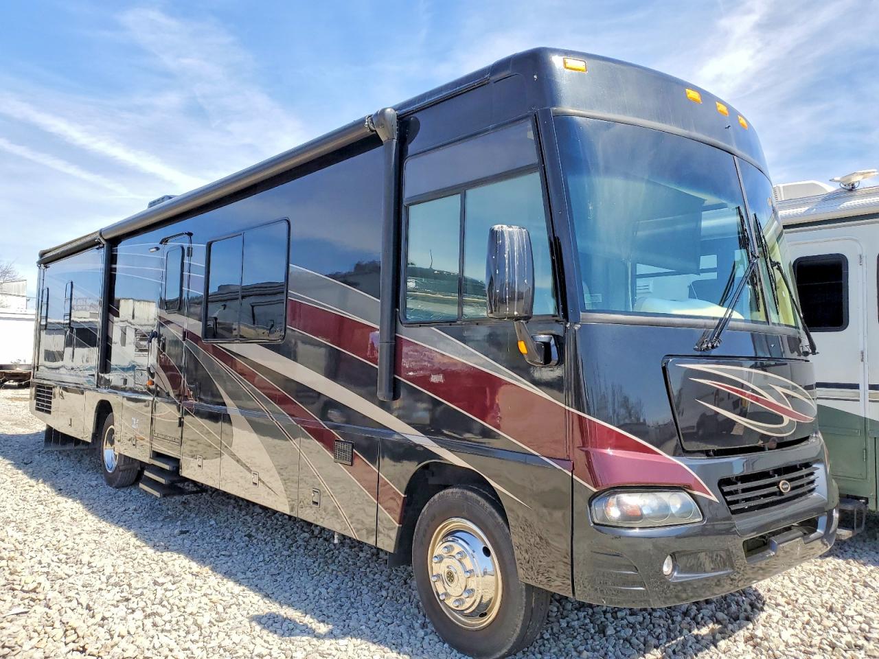 2004 WORKHORSE All other VIN 5B4MP67G643381690 photo 1