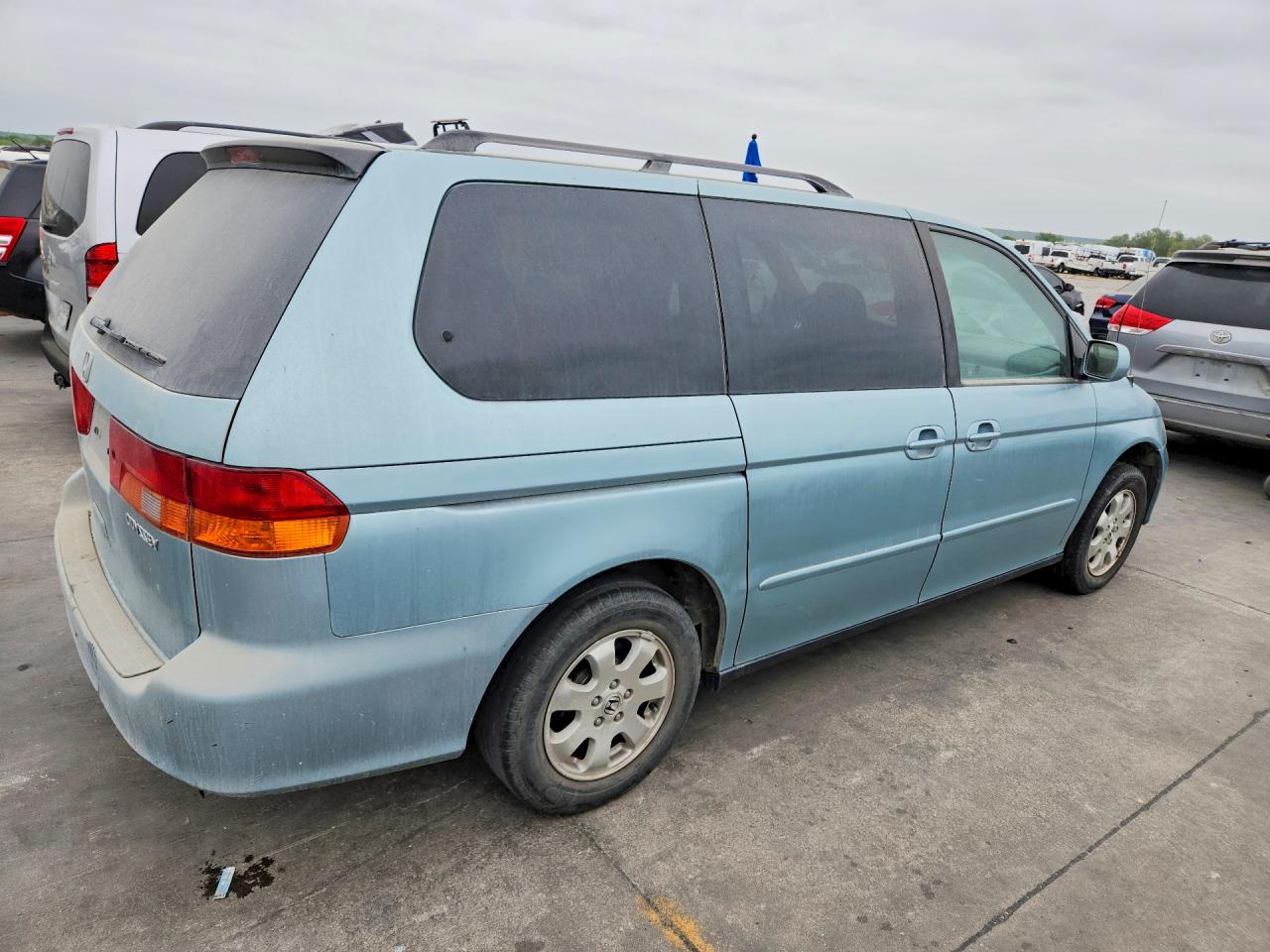 2003 Honda Odyssey VIN 5FNRL189X3B151991 photo 3