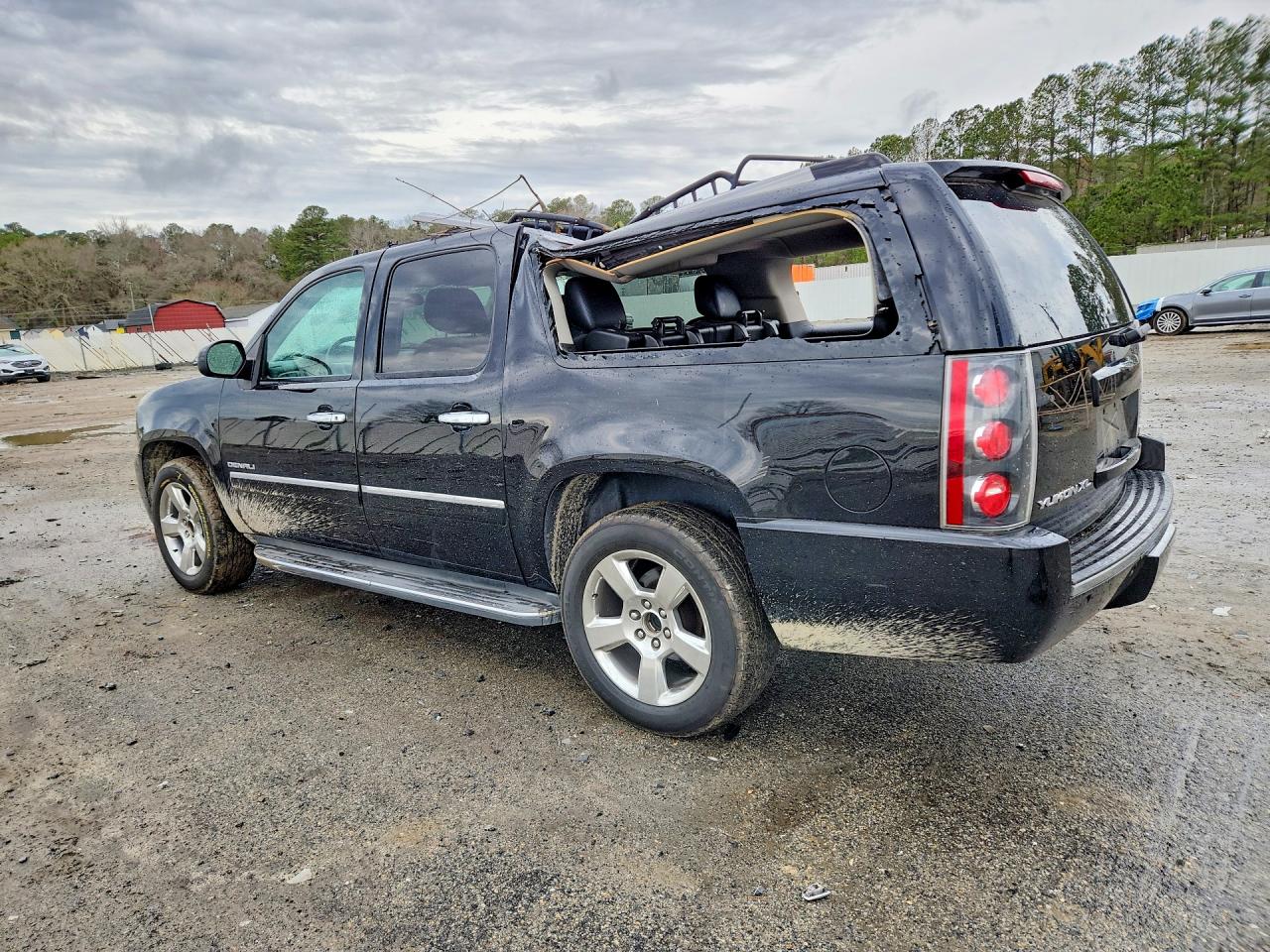 2013 GMC Yukon VIN 1GKS2MEF2DR276726 photo 2
