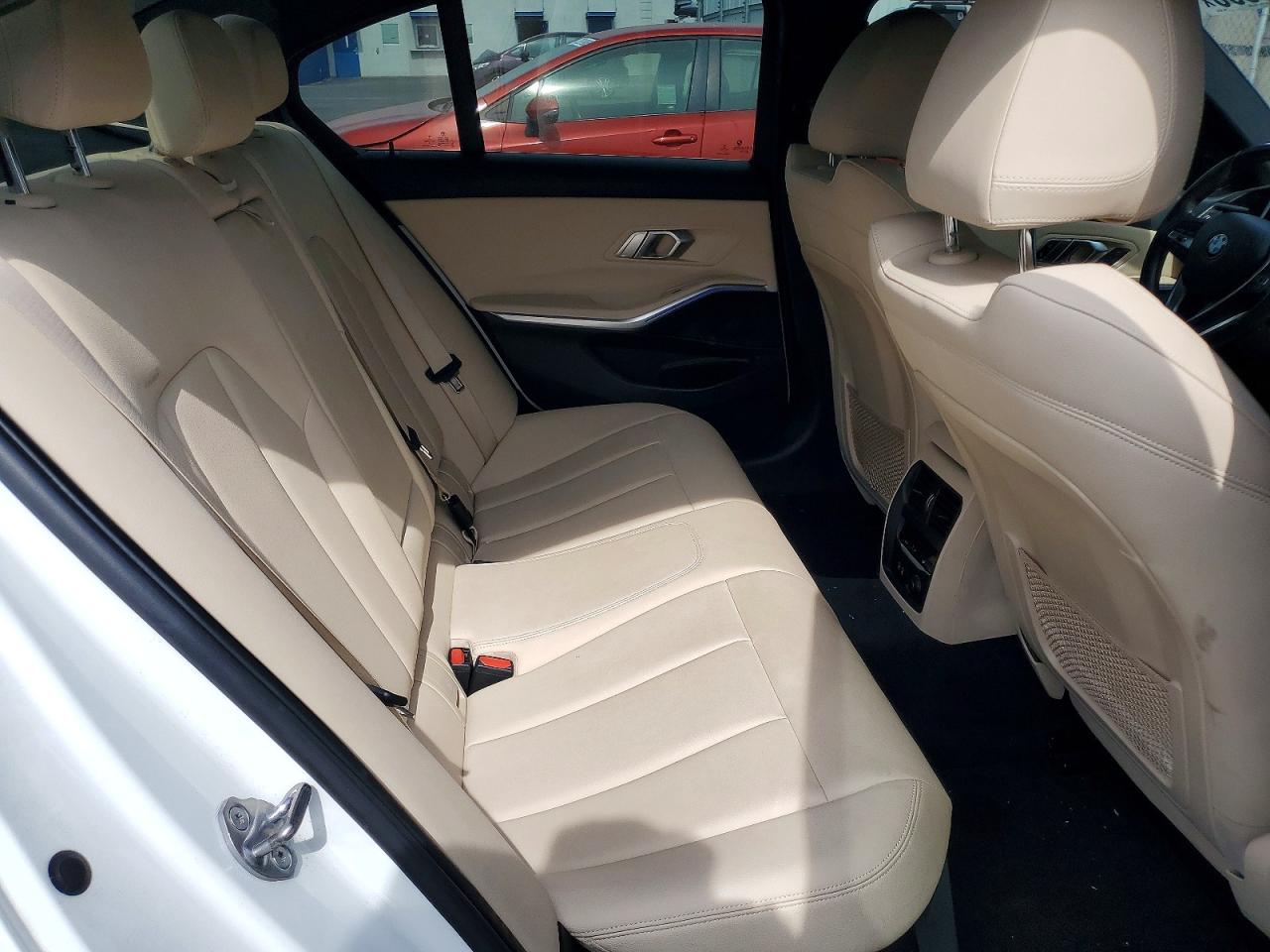 2019 BMW 3 series VIN 3MW5R1J53K8B01969 photo 10