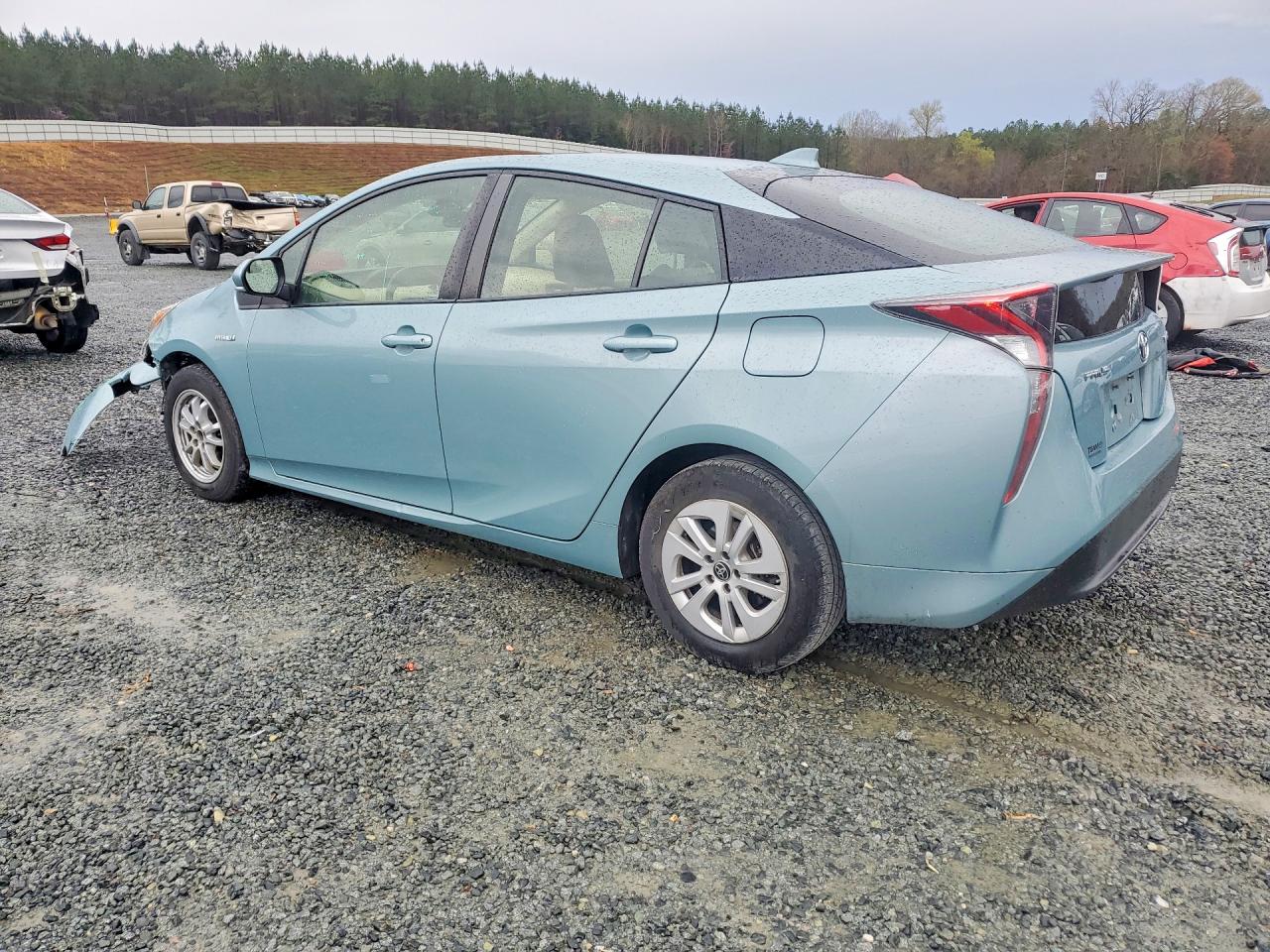 2018 Toyota Prius VIN JTDKBRFU6J3065534 photo 2