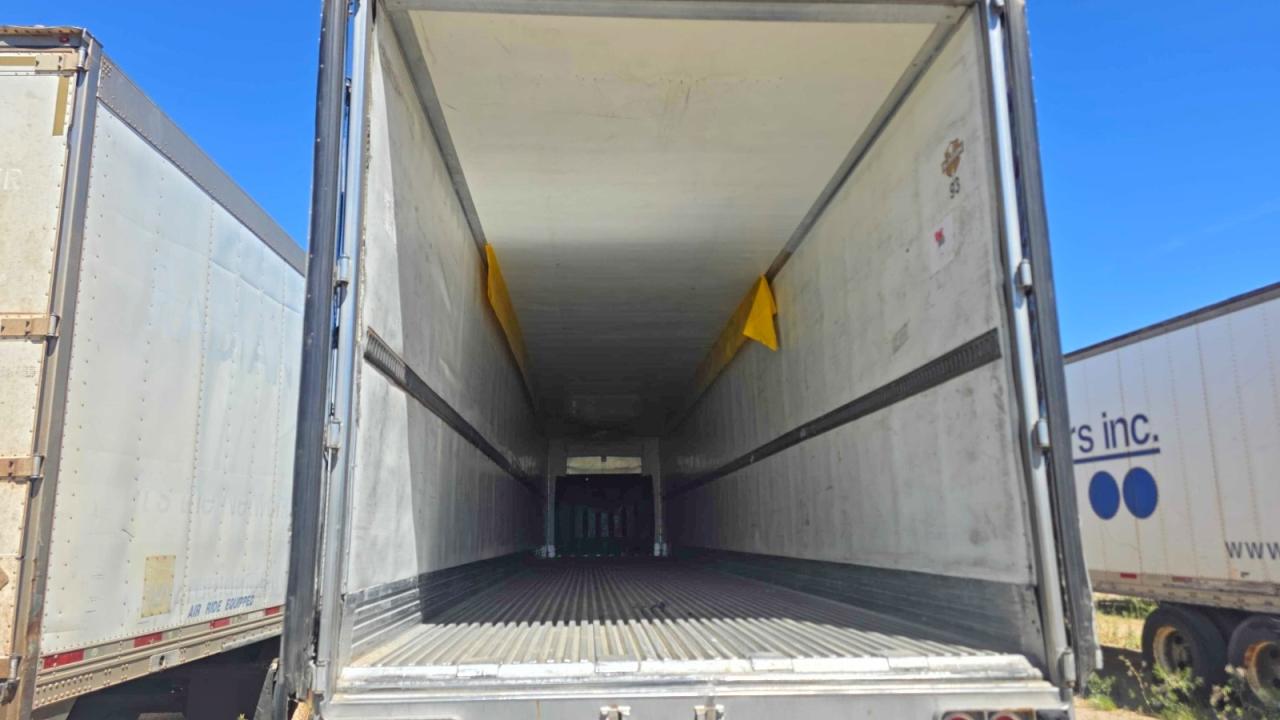 2011 UTILITY Vs2ra VIN 1UYVS2530BM095011 photo 6