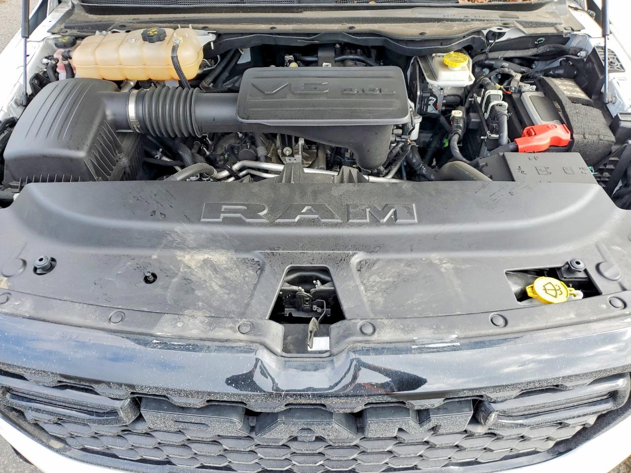 2025 Ram 1500 VIN 1C6RRFFG8SN540410 photo 11