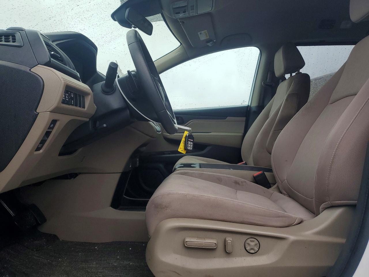 2021 Honda Odyssey VIN 5FNRL6H5XMB044161 photo 7