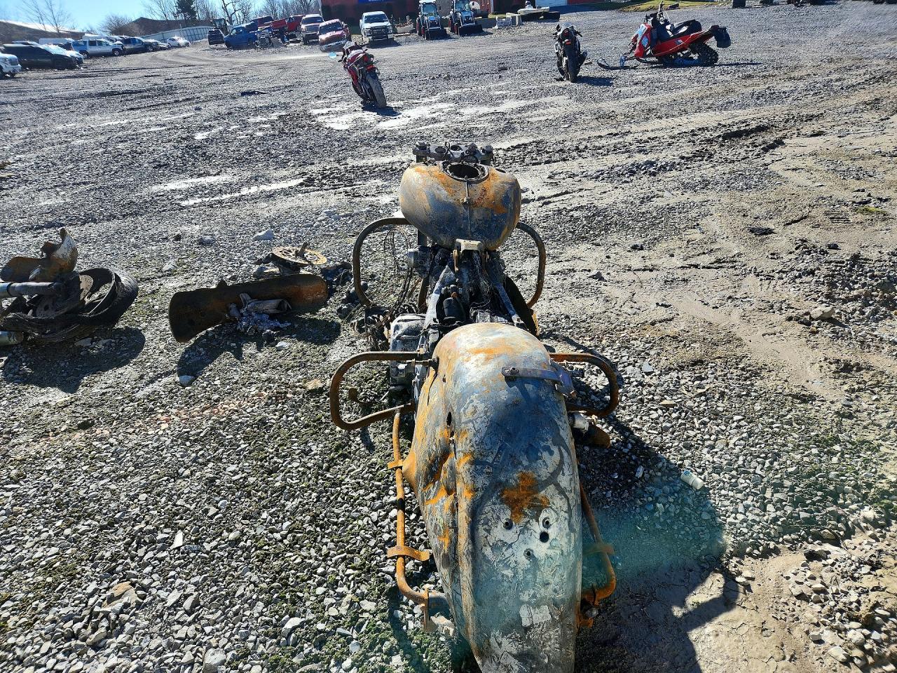 2019 INDIAN Motorcycle VIN 56KTCDAA0K3371805 photo 4