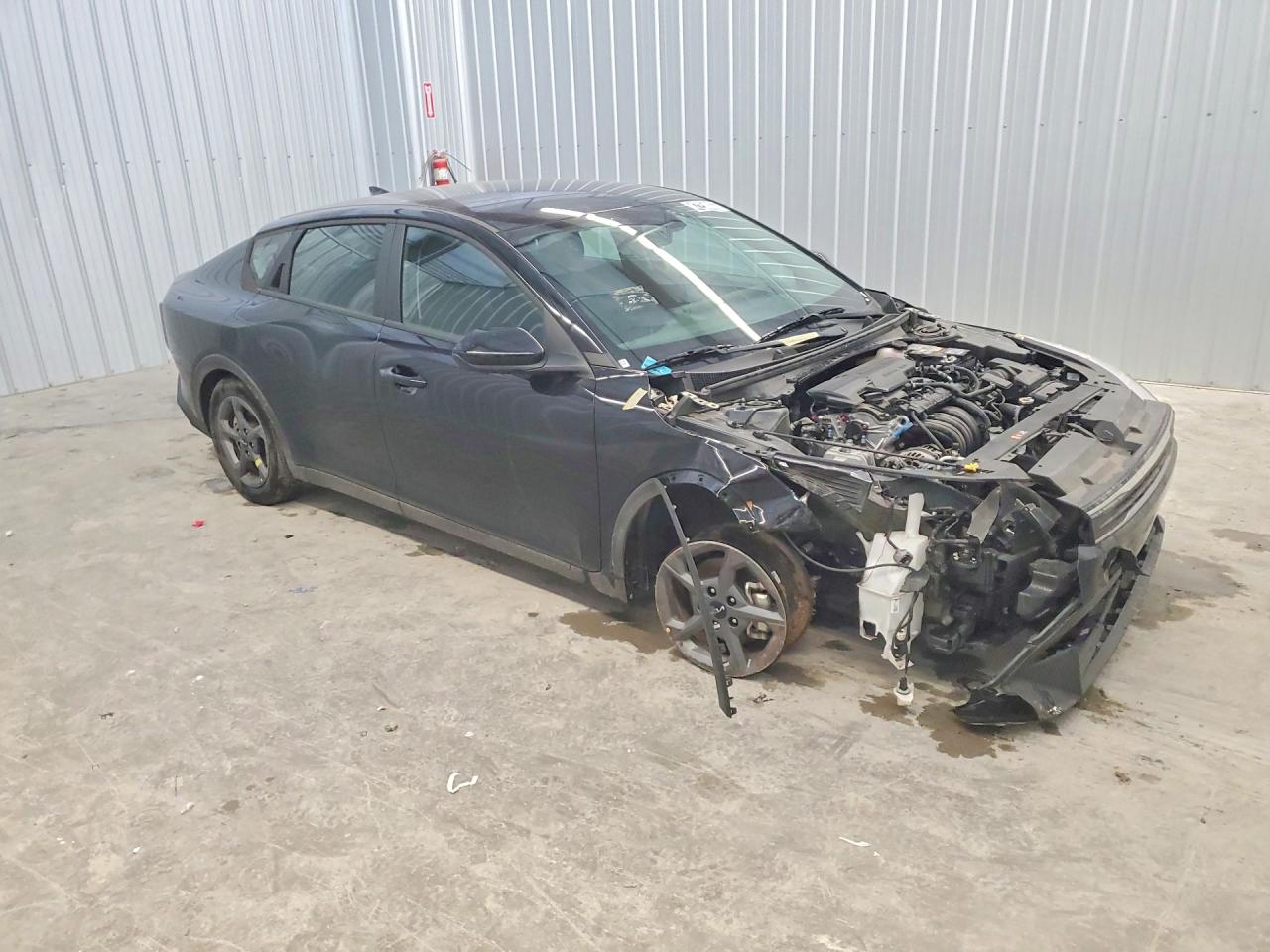 2025 Kia All other VIN 3KPFT4DE5SE059165 photo 4