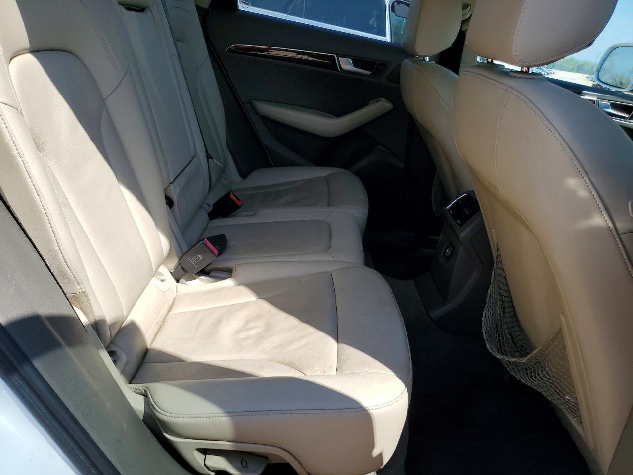2010 Audi Q5 VIN WA1LKAFP1AA022581 photo 11