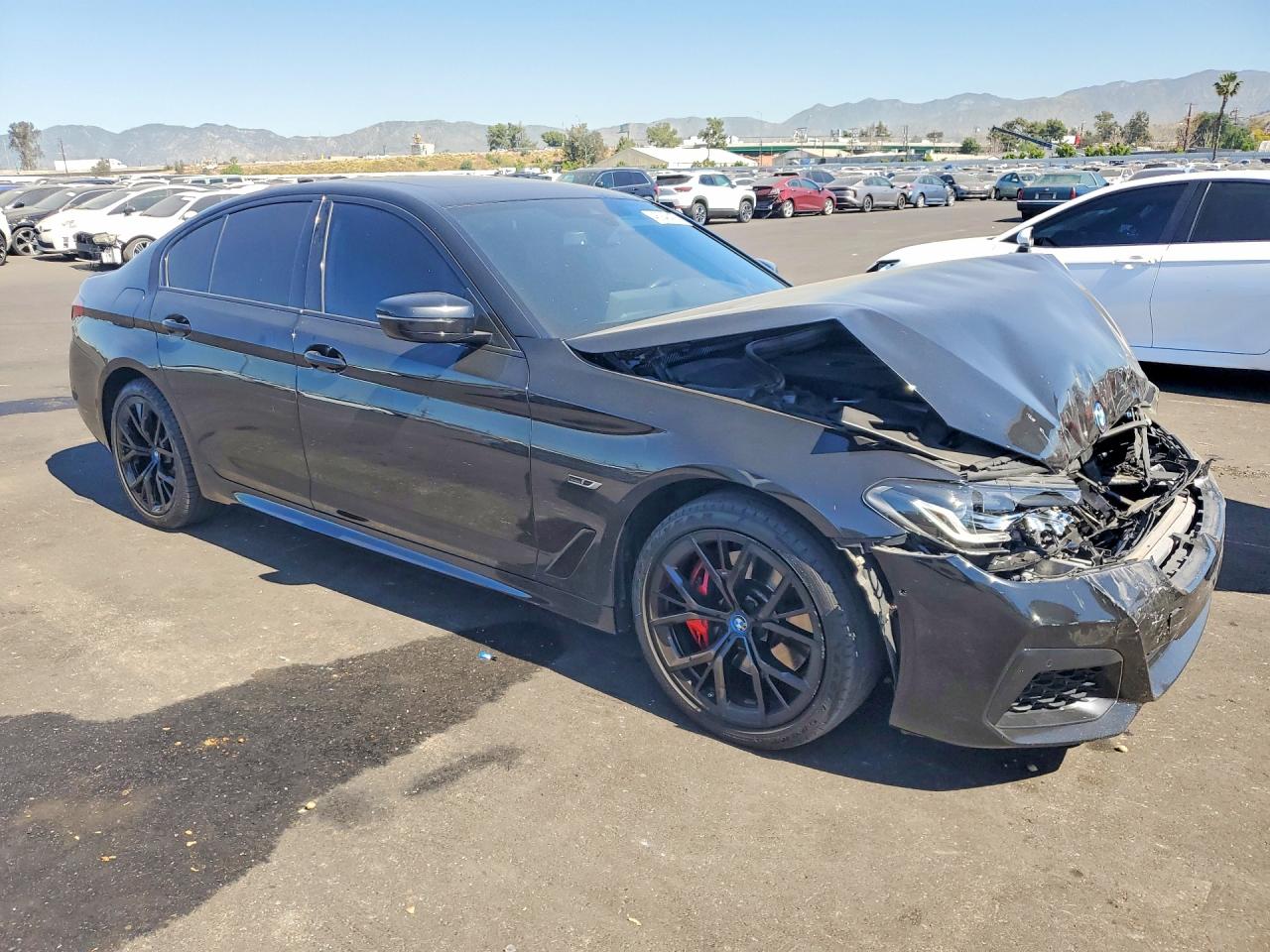 2023 BMW 5 series VIN WBA13AG09PCM42255 photo 4