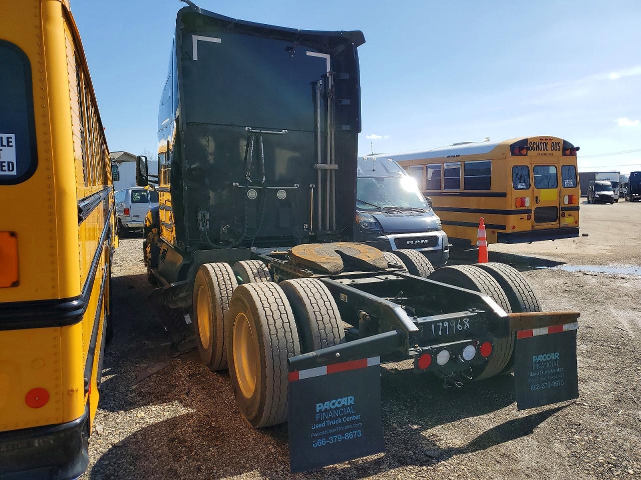 2018 KENWORTH All other VIN 1XKYDP9X8JJ179968 photo 3