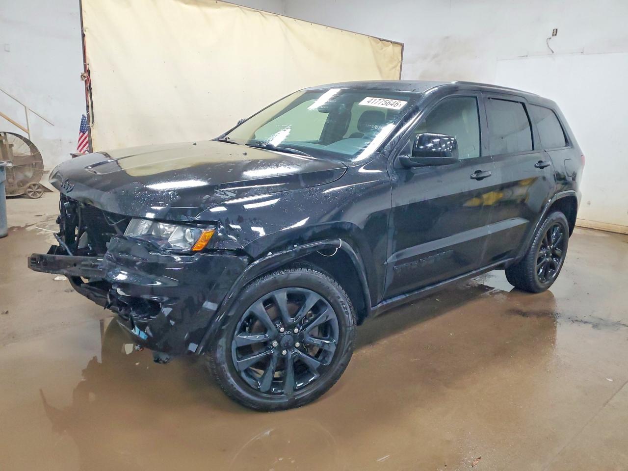 2018 Jeep Grand cher VIN 1C4RJFAG3JC407698 photo 1
