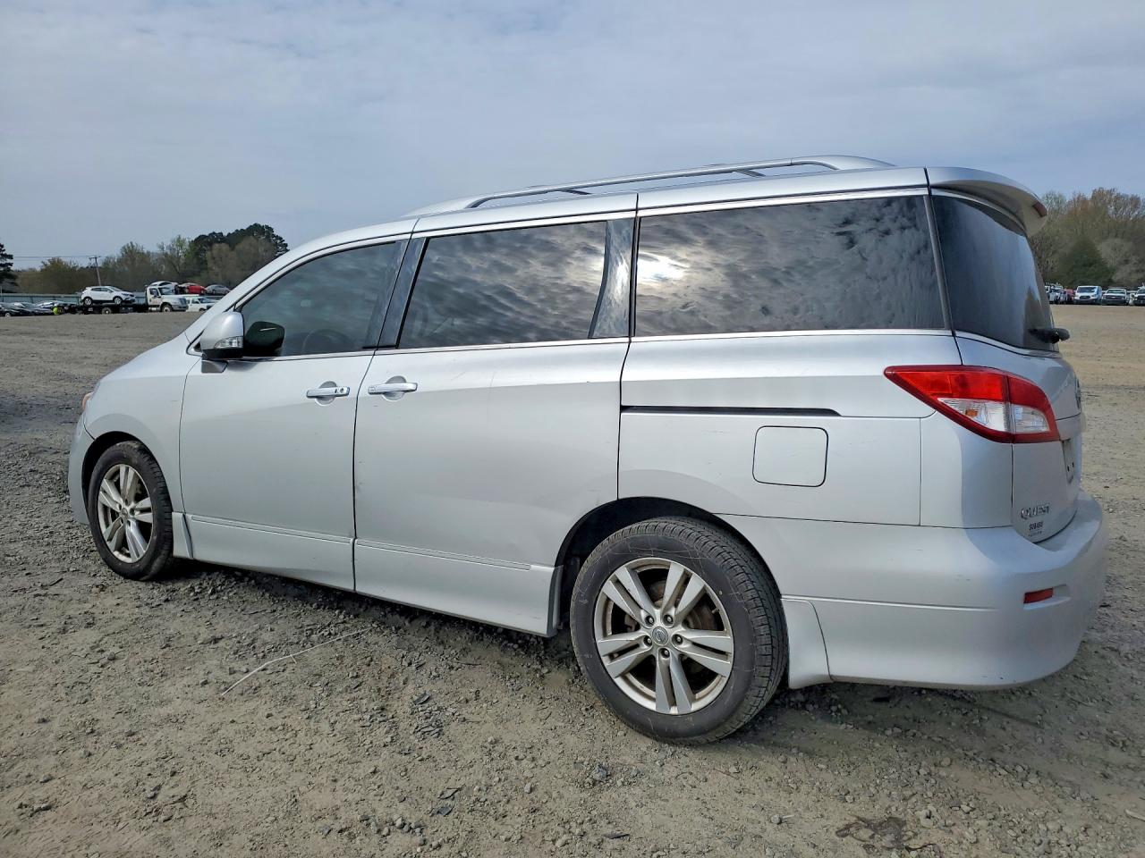 2013 Nissan Quest VIN JN8AE2KP7D9066918 photo 2