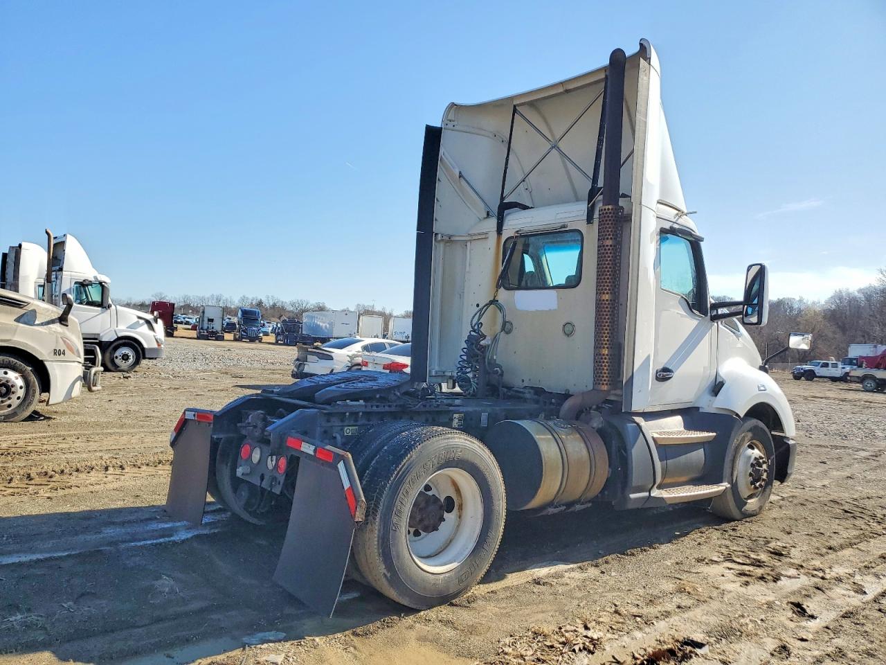 2016 KENWORTH All models VIN 1XKYA48X5GJ496561 photo 4