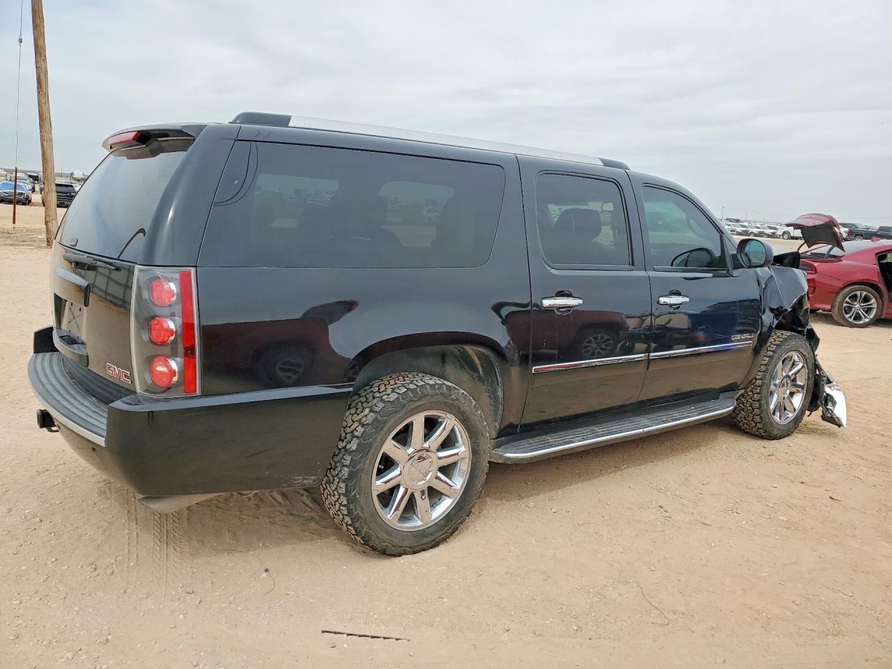 2011 GMC Yukon xl VIN 1GKS2MEF6BR398986 photo 3