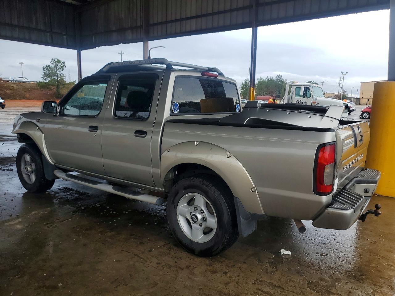 2001 Nissan Frontier VIN 1N6ED27T41C305536 photo 2