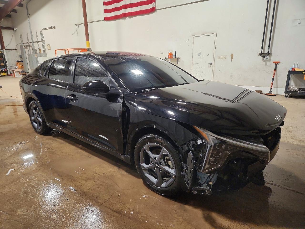 2025 Kia All other VIN 3KPFT4DE6SE129563 photo 4