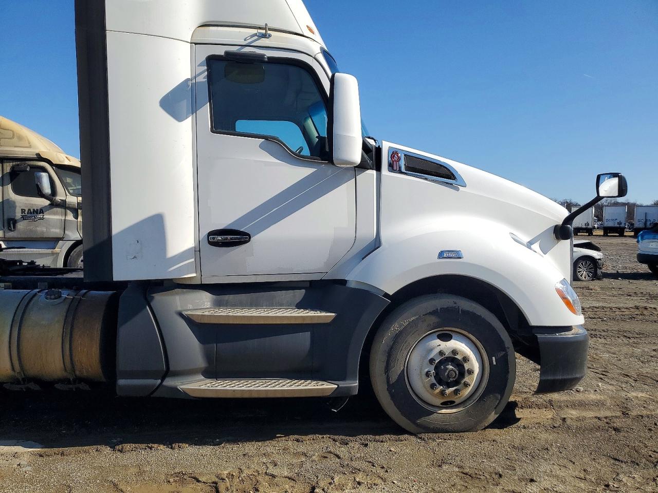 2016 KENWORTH All models VIN 1XKYA48X5GJ496561 photo 9