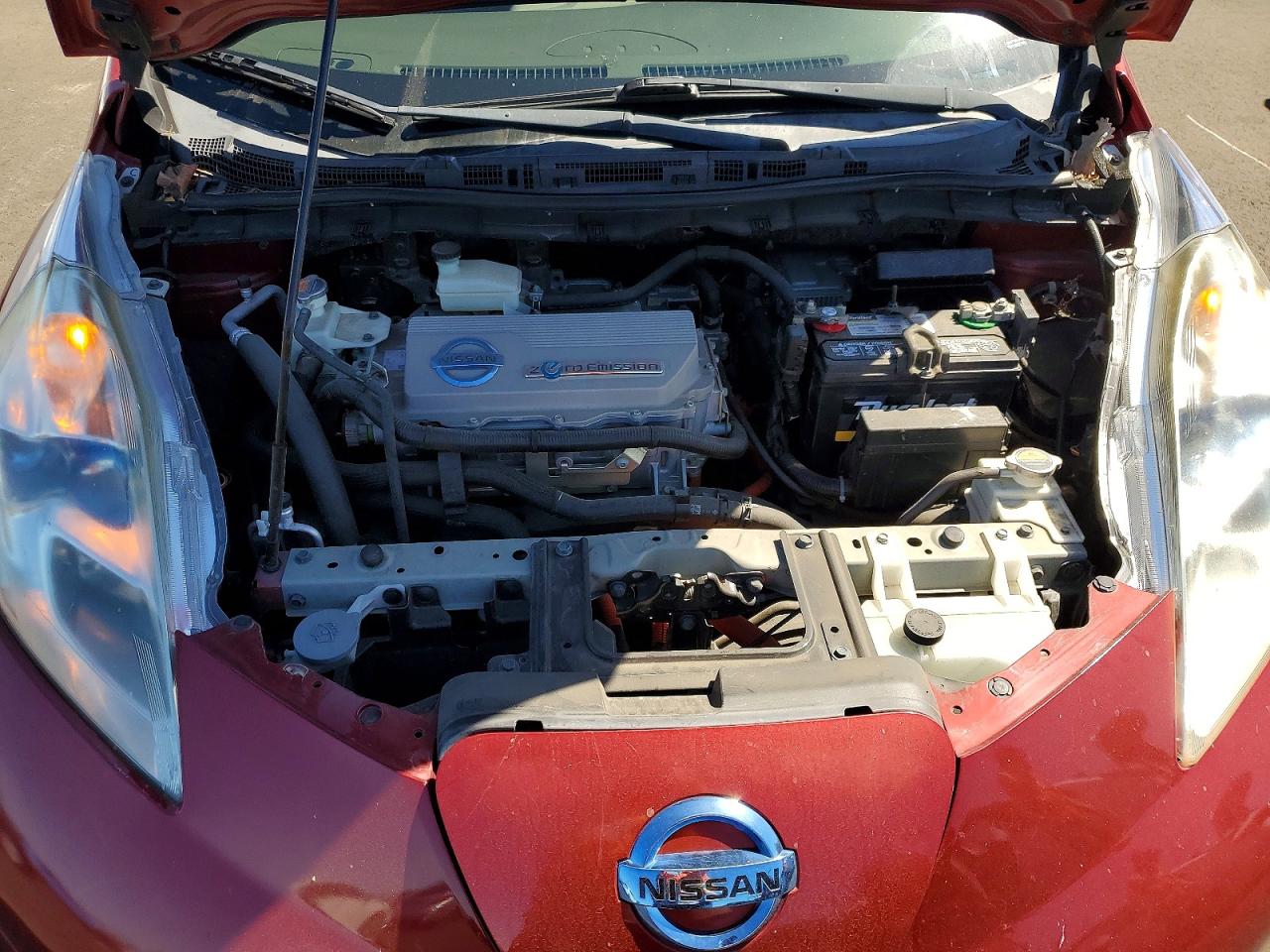 2011 Nissan Leaf VIN JN1AZ0CP9BT003440 photo 11