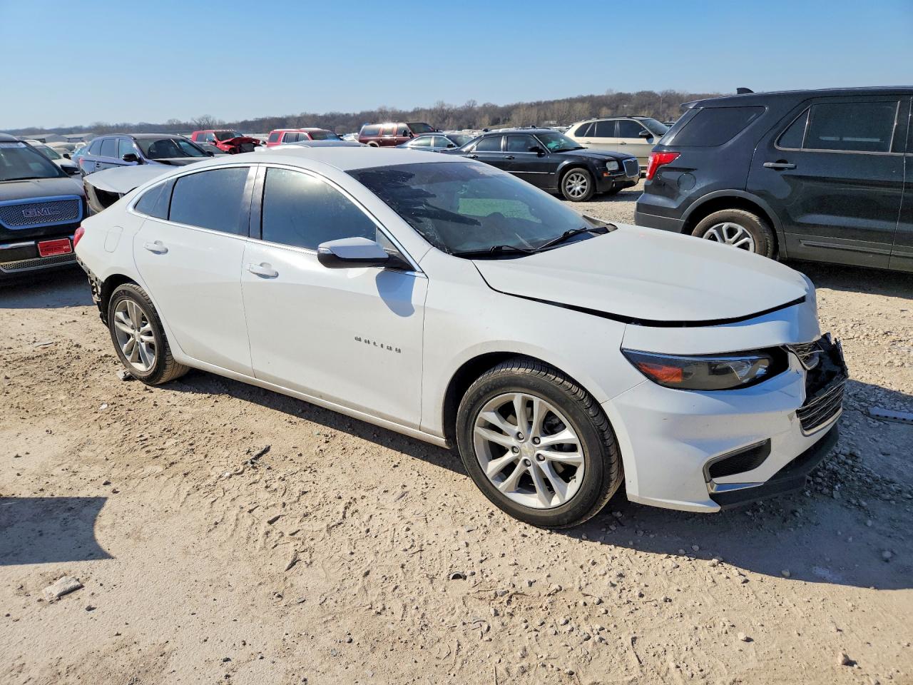 2017 CHEV Malibu VIN 1G1ZE5ST1HF209262 photo 4