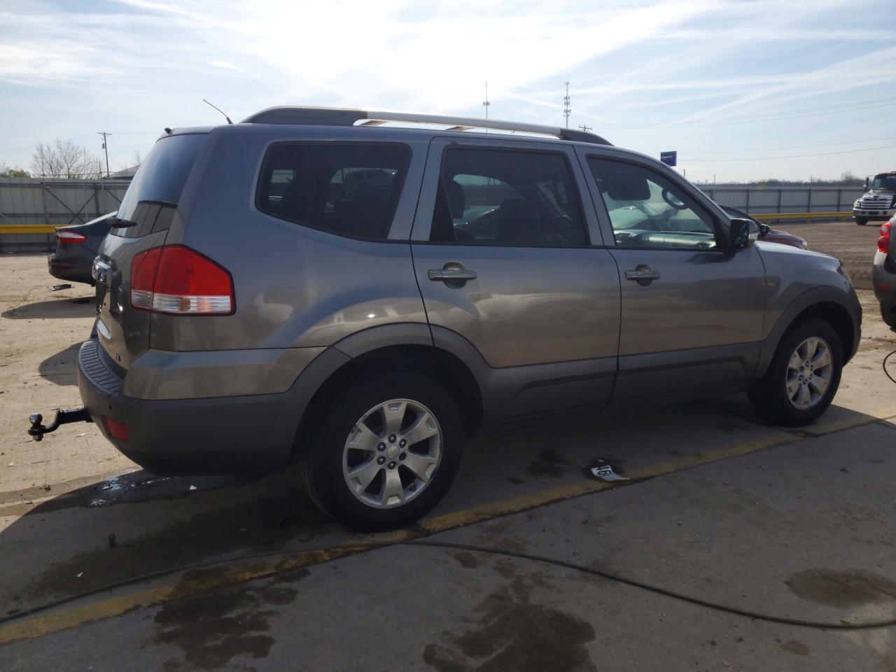 2009 Kia Borrego VIN KNDJJ741495016862 photo 3