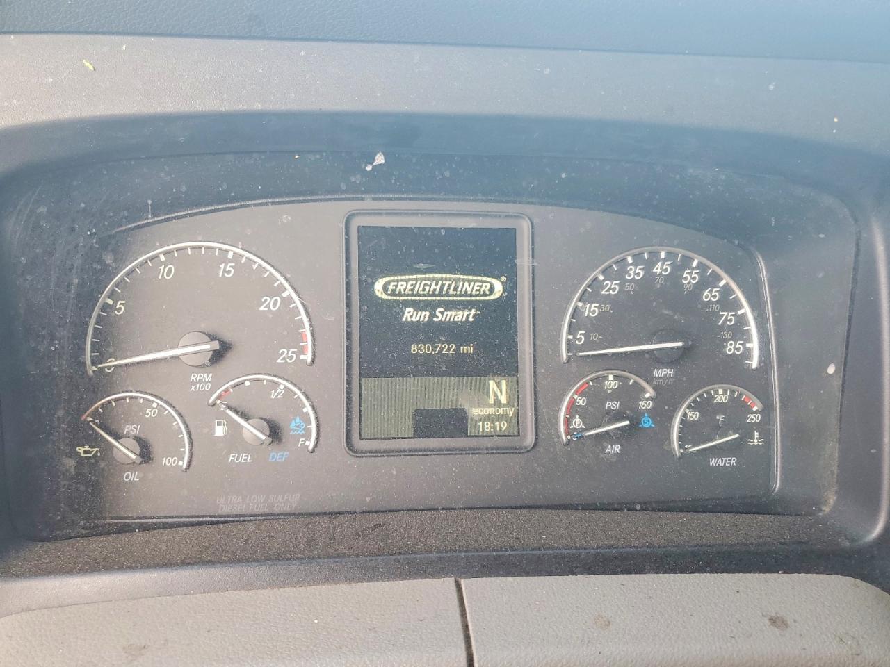 2020 FREIGHTLINER All other VIN 1FUJHHDRXLLLN2101 photo 8