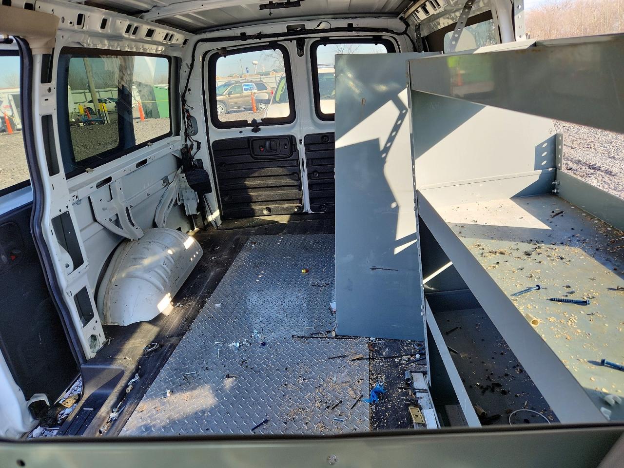 2017 CHEV Express VIN 1GCWGAFF0H1283738 photo 10