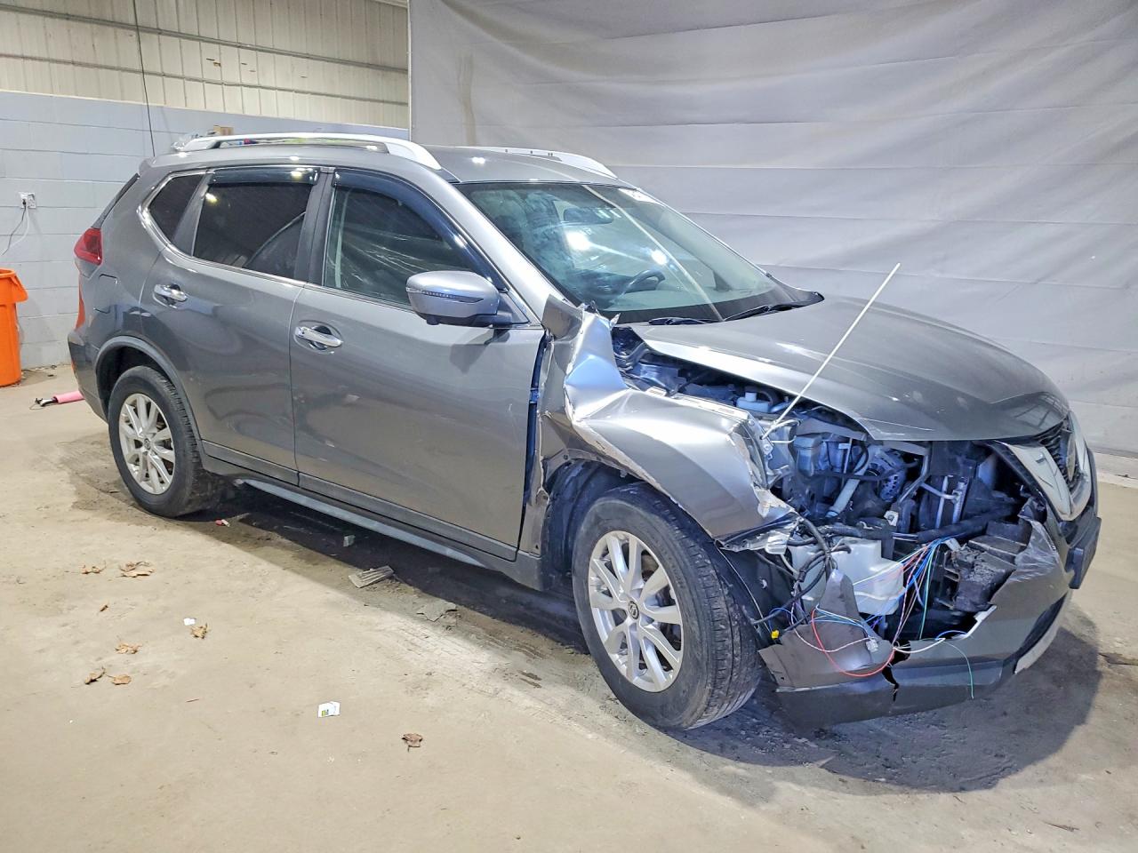 2018 Rogue VIN KNMAT2MV1JP541547 photo 4