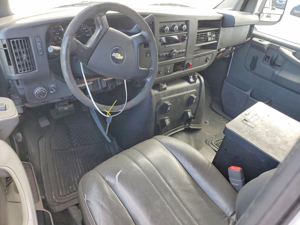 2013 CHEV Express VIN 1GCWGFCA1D1904307 photo 8