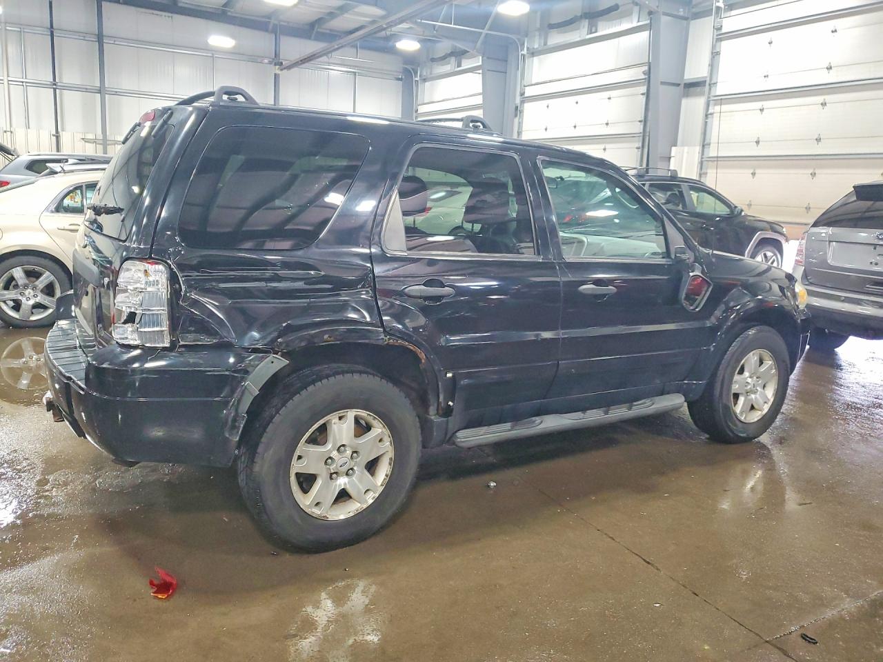 2007 Ford Escape VIN 1FMYU93157KA14986 photo 3