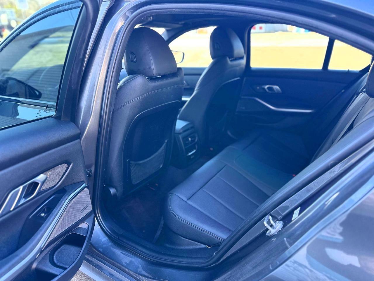 2021 BMW 3 series VIN 3MW5R1J0XM8B49895 photo 9