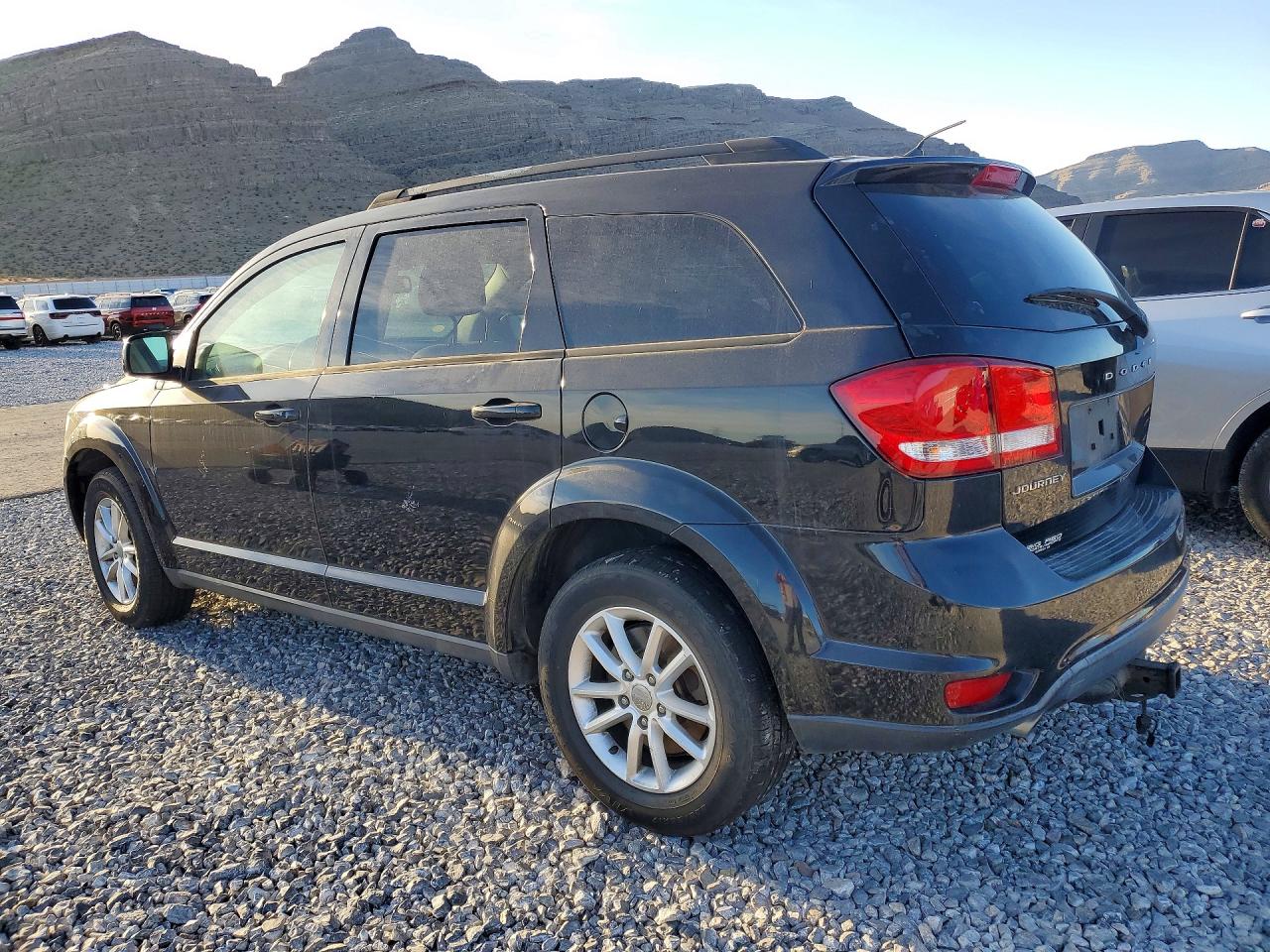 2013 Dodge Journey VIN 3C4PDCBG5DT506981 photo 2