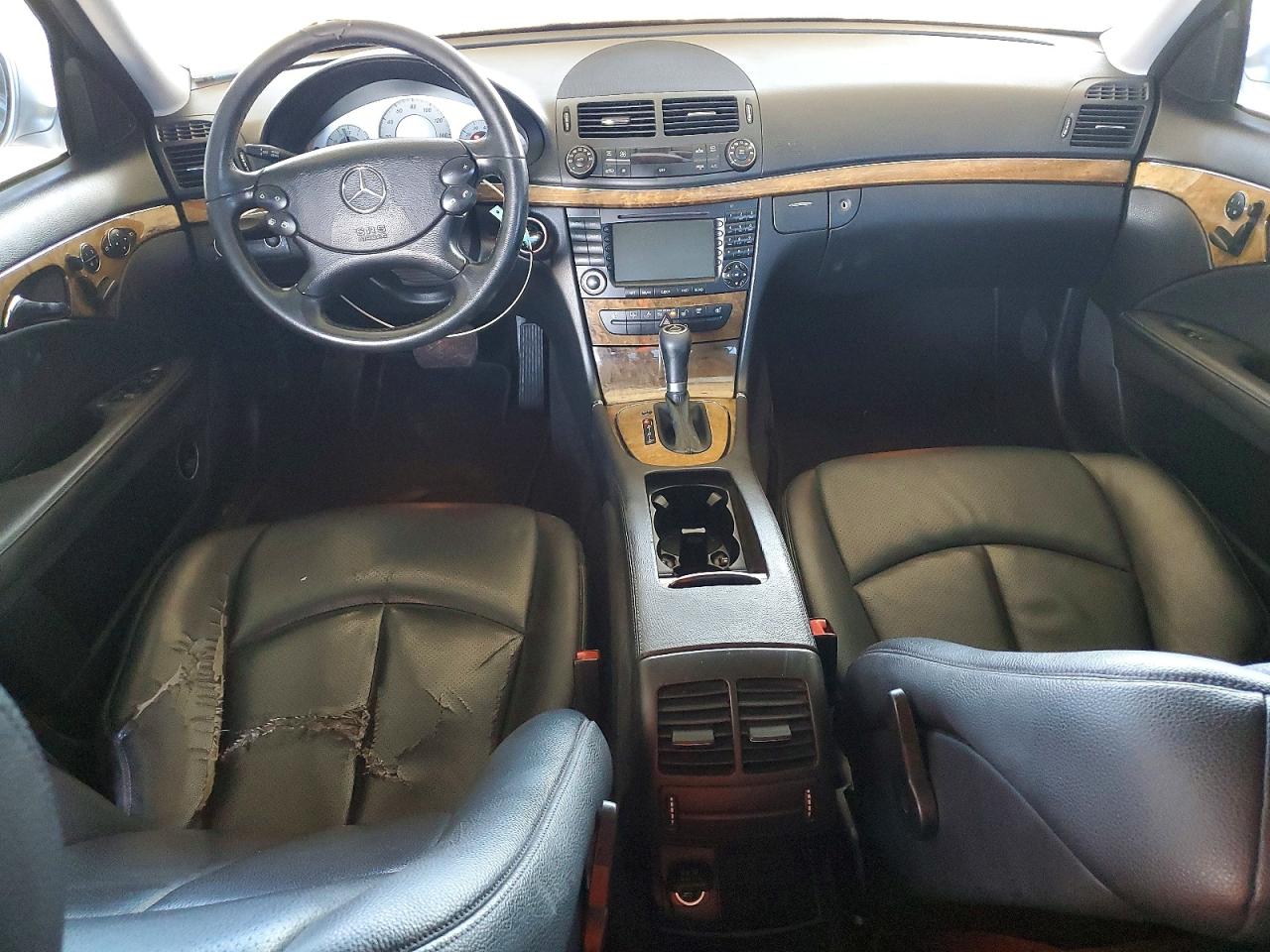 2007 Mercedes-Benz E-class VIN WDBUF56X57B181370 photo 8