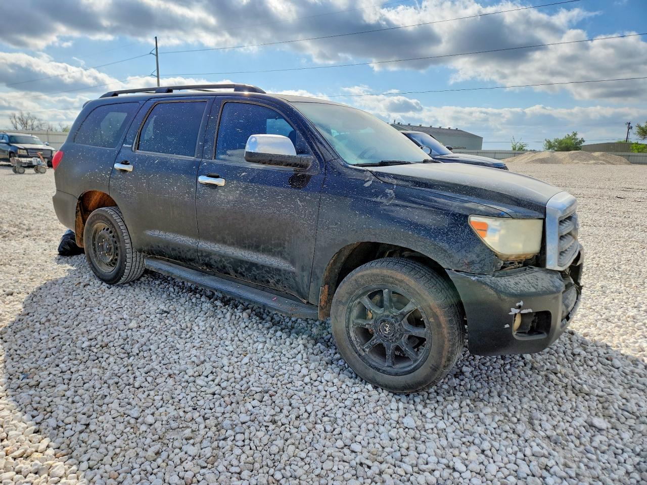 2013 Toyota Sequoia VIN 5TDYY5G12DS044396 photo 4