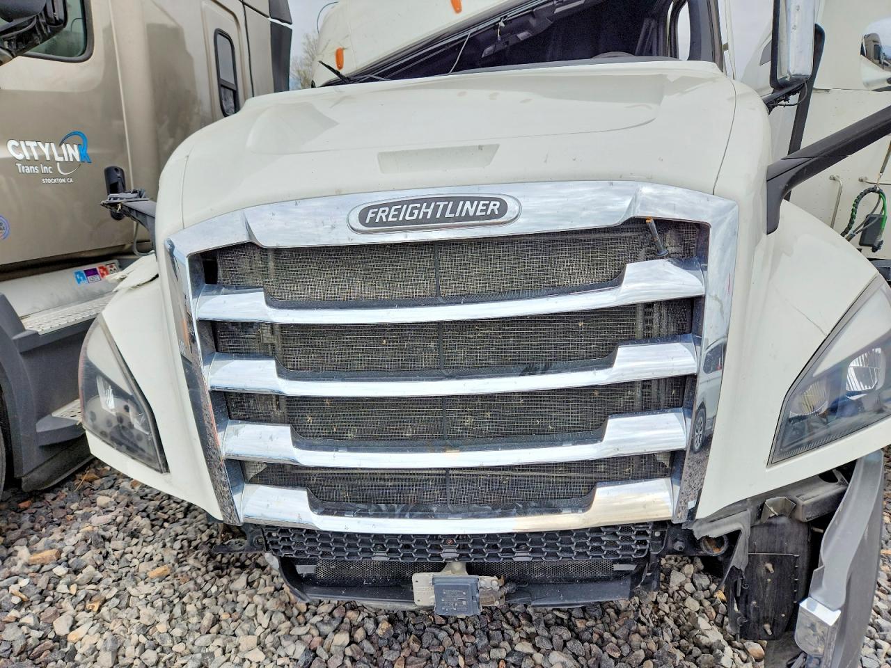 2023 FREIGHTLINER All other VIN 3AKJHHDR1PSUE5904 photo 7